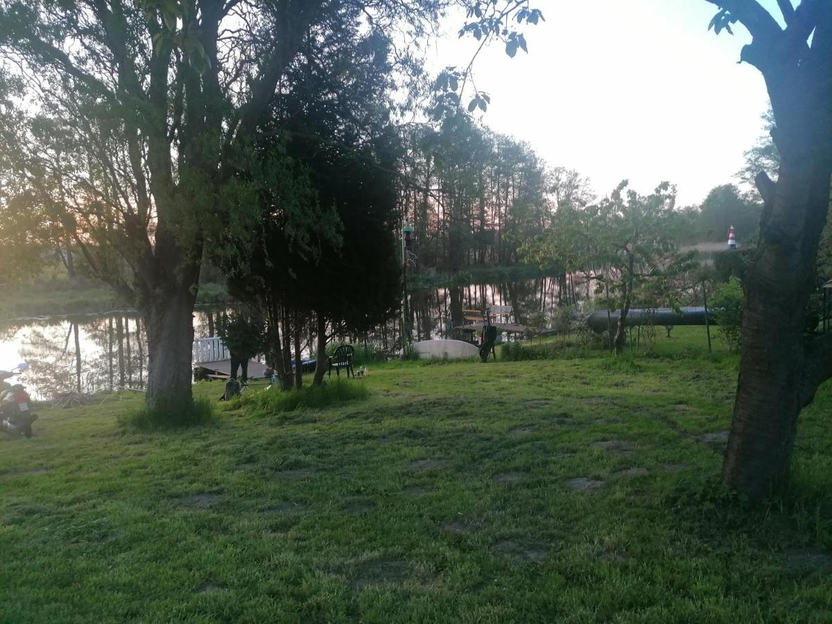 Gaestehaus An Der Warnow Apartment Schwaan Bagian luar foto